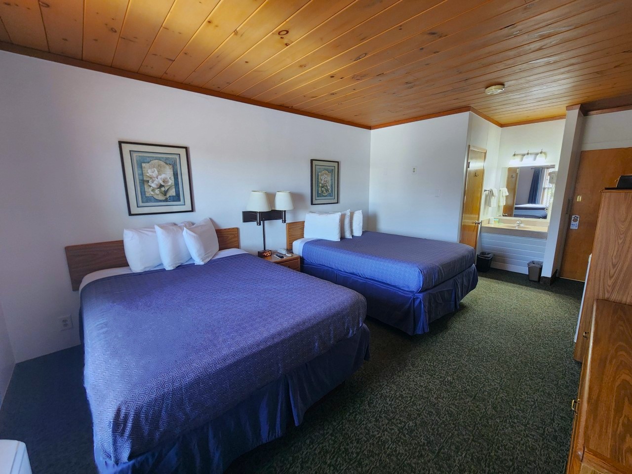 Double Room's Lateral View